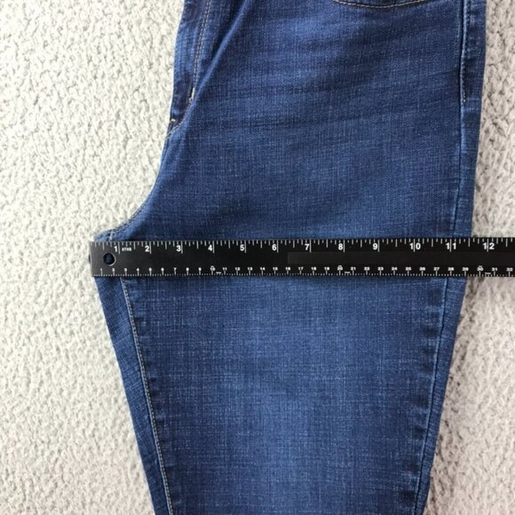 LEVIS 725 Womens Size 32 High Rise Bootcut Medium Wash Stretch Denim Jeans - Picture 12 of 15